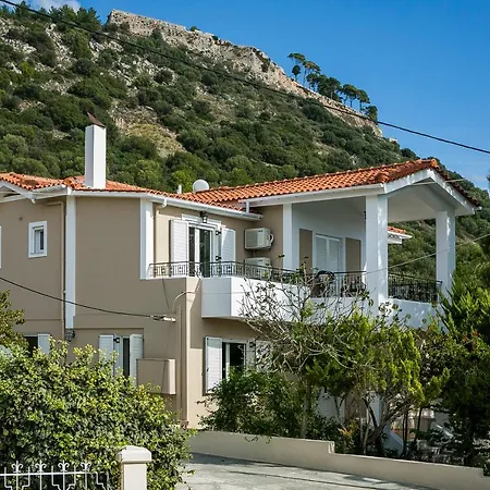 Apartment Julia's Boutique Suites, Near Argostoli.