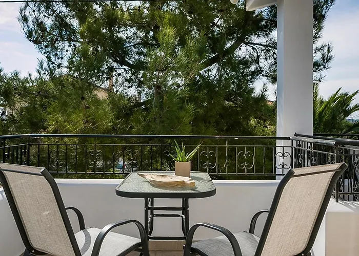 Julia's Luxury #2, Near Argostoli Cephallonia